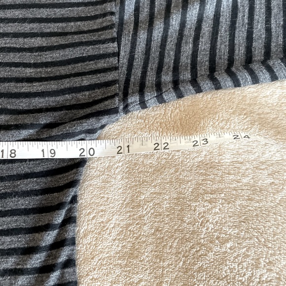 Madewell Striped V-Neck Shirt - Size S - Picture 7 of 9